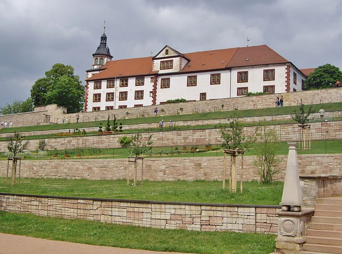 Außeansicht vom Schloss Wilhelmsburg